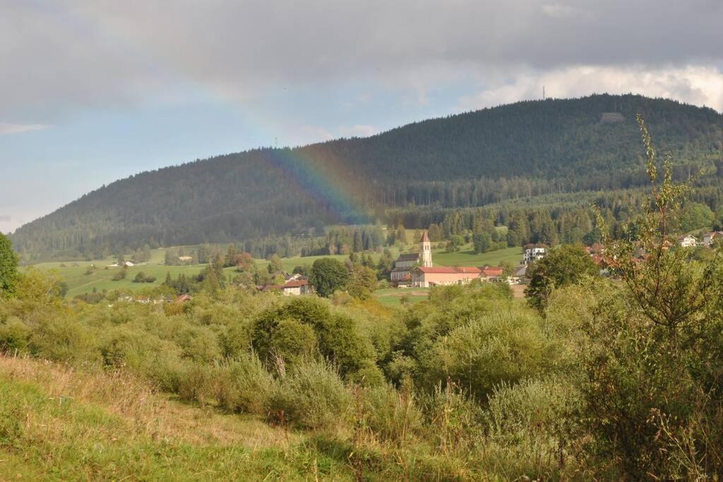 Gite Du Fourperet-Parc Naturel Du Haut-Jura Longevilles-Mont-d'Or ภายนอก รูปภาพ